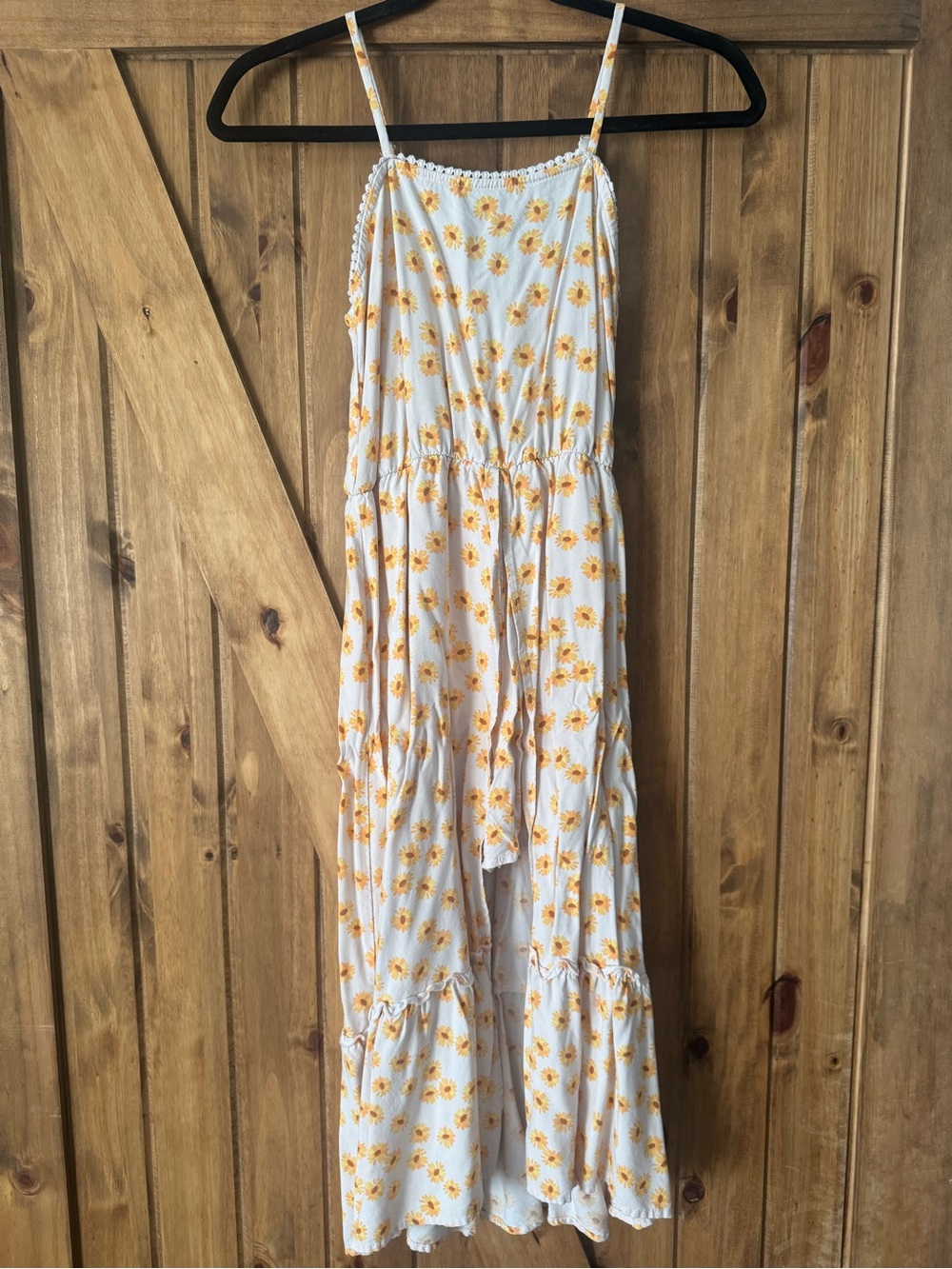 art class Romper with Yellow Daisy Print